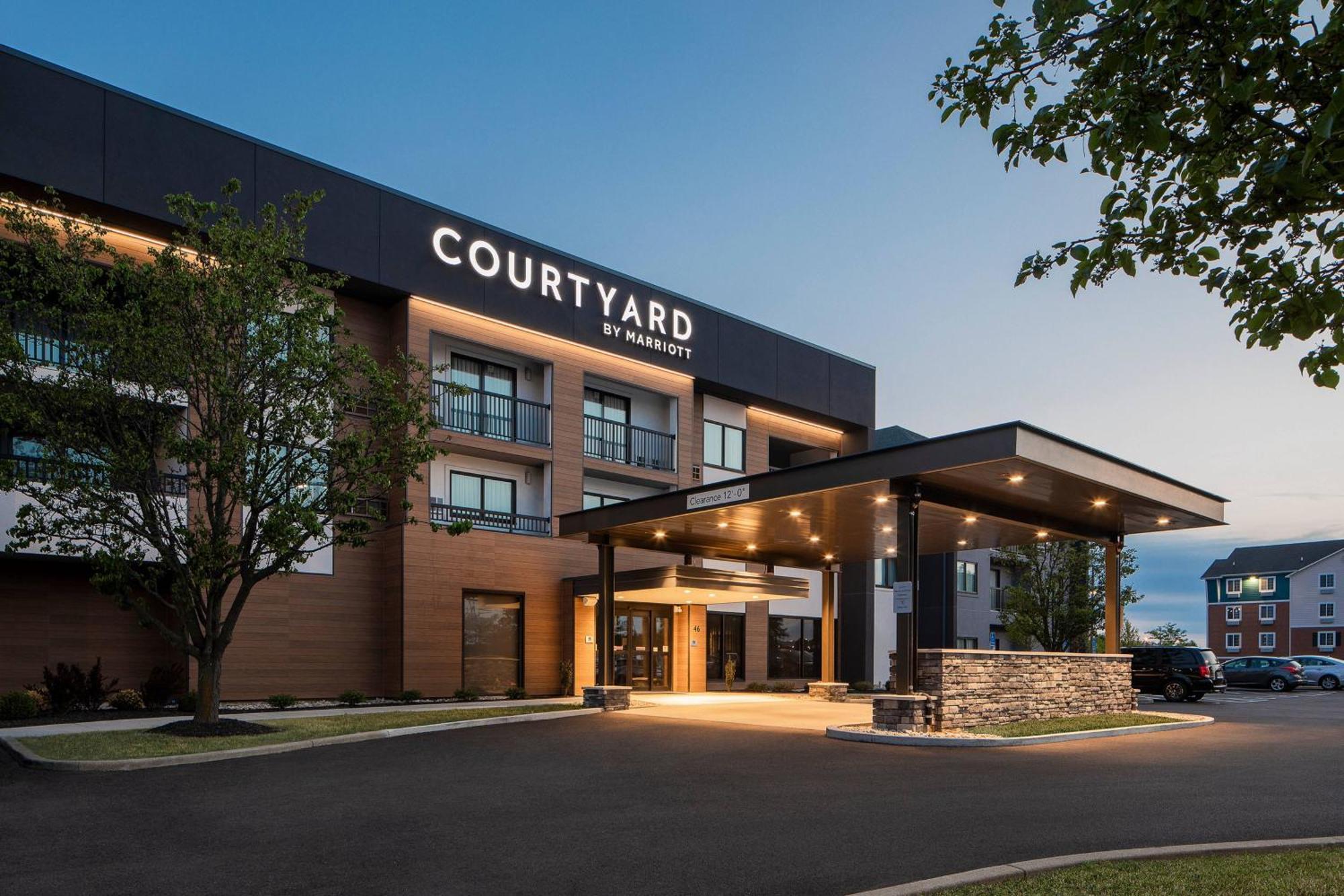 Courtyard Cincinnati Airport South/florence 3*